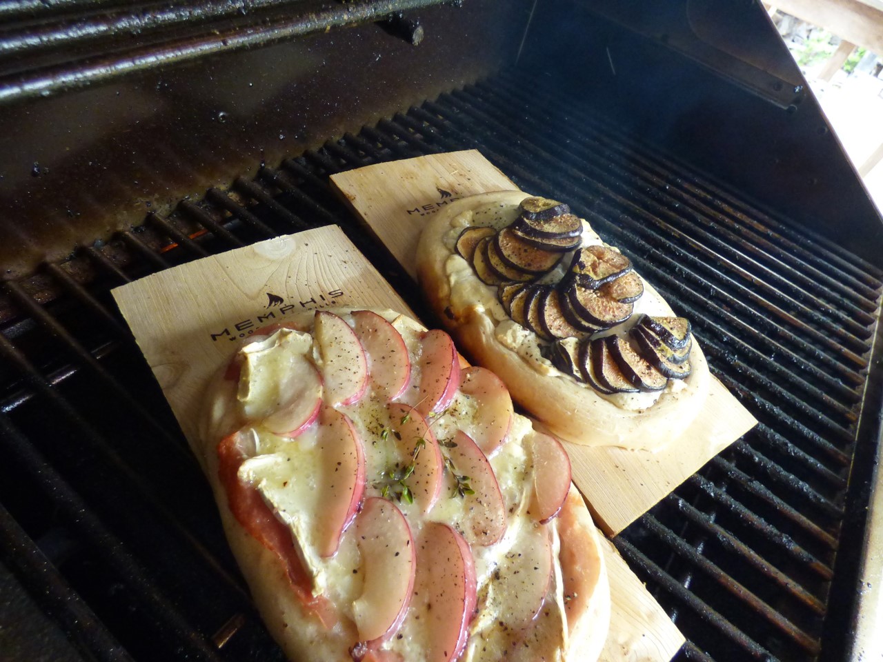 Cedar Plank Pizza Memphis Wood Fire Grills