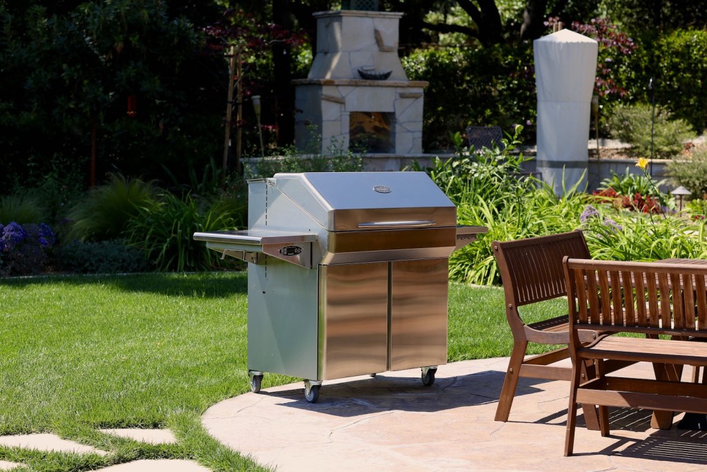 Outdoor Kitchen Ideas and Inspiration – Memphis Wood Fire Grills